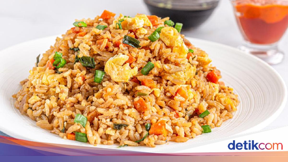 Nasi Goreng & Mie Enak: Flavor That Tugs at Your Soul in Cilacap's Heart